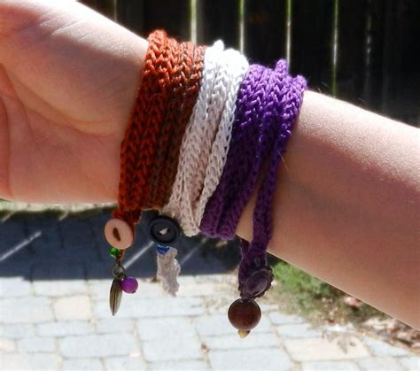 10 Creative Crochet Bracelet Patterns | Craftsy