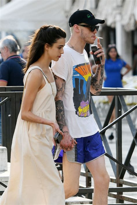 MARGARET QUALLEY and Pete Davidson Out in Venice 09/02/2019 – HawtCelebs