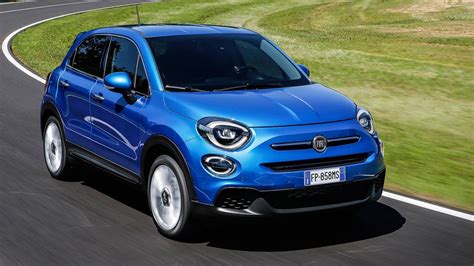 Fiat 500X 2022 prova su strada e test drive. Recensioni, voto, commenti