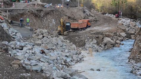 people-working-on-dam-construction-project image - Free stock photo - Public Domain photo - CC0 ...