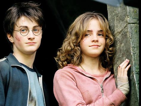 Emma Watson with Daniel Radcliffe - Daniel Radcliffe&Emma Watson Wallpaper (34529448) - Fanpop