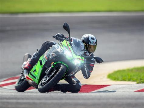 2023 Kawasaki Ninja 400 First Look Preview | MotorCycle News