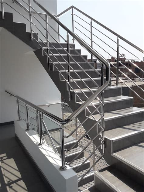 Baranda de acero para escalera - Fastem Glass