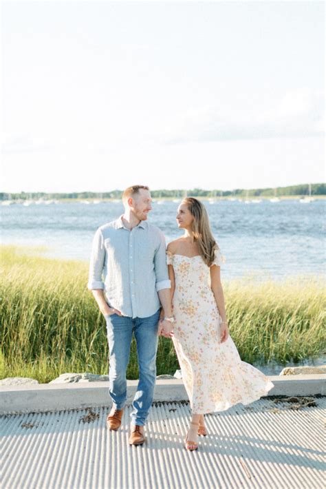 17 Tips for Choosing Your Engagement Session Outfits - Boston & New England Wedding Photographer ...