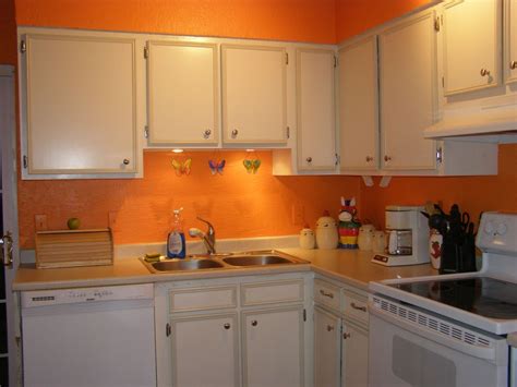 1 Can Of Paint, 25 Different Ways | Orange kitchen walls, Kitchen paint, Orange kitchen