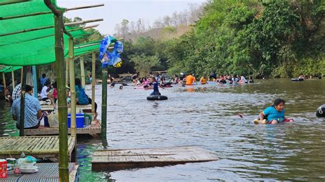 เที่ยวหาดน้ำดัง อำเภอปง จังหวัดพะเยา เป็นหาดทราย โขดหิน ใต้ร่มเงาต้นไม้ น้ำใสมากๆ และเย็นสบาย ...