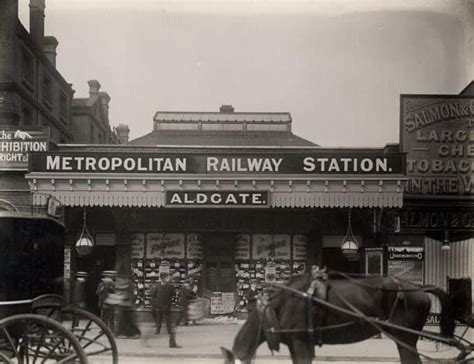 Aldgate Station | London underground train, London underground tube, London underground stations