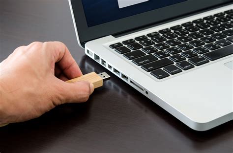 How to Format a USB Flash Drive on Mac