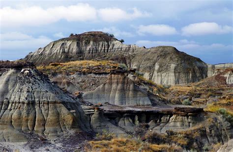 Hiking In Dinosaur Provincial Park Alberta – Wandering About--Photo Stories | Day trips, Hiking ...