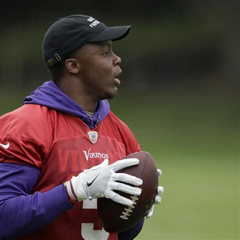 Teddy Bridgewater Is a Much-Needed Boost for an NFL Plagued by Injuries ...