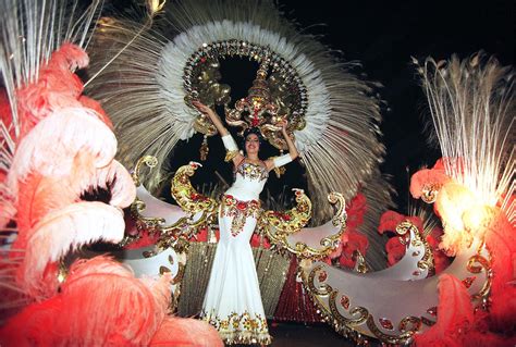 Secret Tenerife: Santa Cruz de Tenerife Carnival Queen 1998