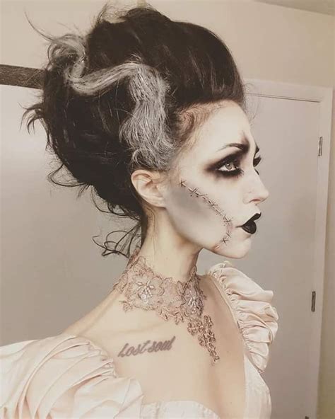 Pin by 芸萱. 蘇 on 成發 | Bride of frankenstein halloween, Bride of frankenstein costume, Halloween ...