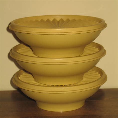Tupperware Cereal Bowls Harvest Gold with Fan Lids Vintage yellow. #tupperware #vintagekitchen ...