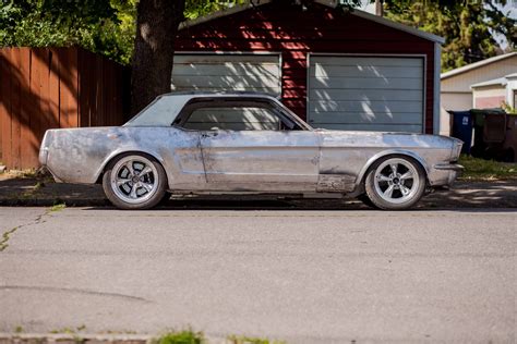 This '65 Mustang coupe project looks promising. [4368 x 2912] : classiccars