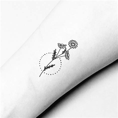 Update more than 86 minimalist daisy tattoo small - in.cdgdbentre