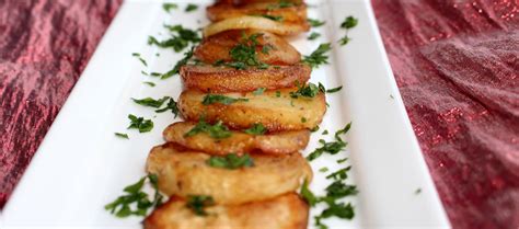 Herb Roasted Chateau Potatoes « Gourmet Safari