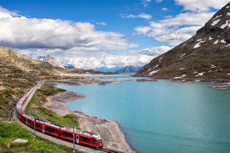 33 Via Albula/Bernina • Long distance hiking trail » Experience Graubünden