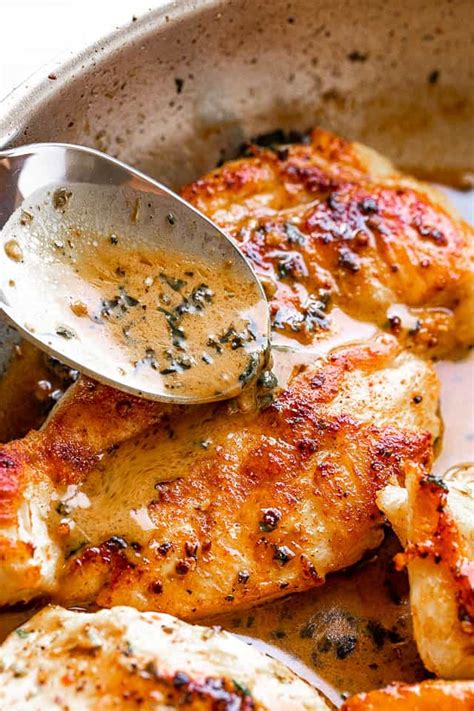 Garlic Butter Pan Fried Chicken Breasts Recipe | Diethood