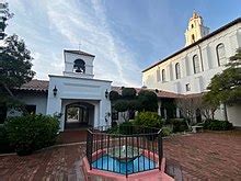 Saint Mary's College of California - Wikipedia