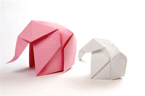 A good, intermediate-level origami project made using a single sheet of ...