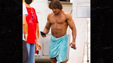 Wrestler Kevin Von Erich Loves Zac Efron's Depiction Of Him In New Film