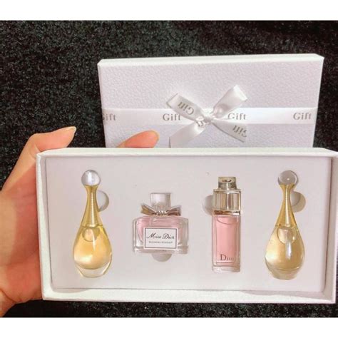 (Original) Dior Miniature Perfume Gift Set 4 in 1 - Each 5mL | Lazada