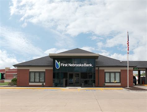 First Nebraska Bank – Columbus – Peters & Associates, Architects, P.C.