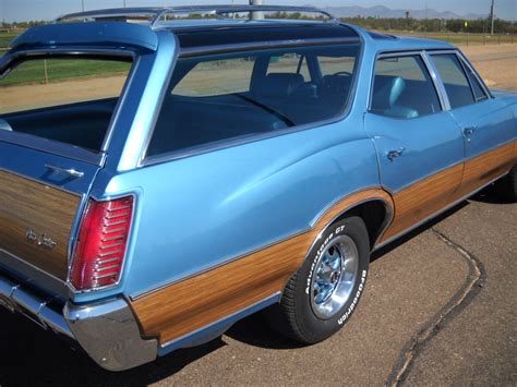 Car of the week: Oldsmobile Vista Cruiser | AMTRAQ Distribution