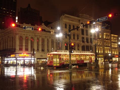 File:New Orleans Streetcar.jpg - Wikimedia Commons