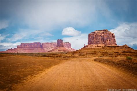 Guide to Monument Valley Scenic Drive