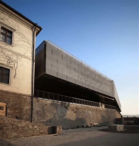 Linz Castle Addition / HoG Architektur - eVolo | Architecture Magazine