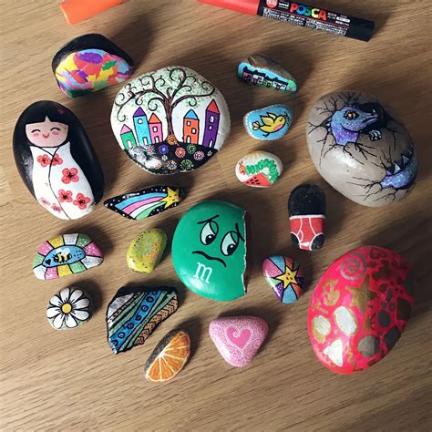 Rock painting with posca pens #chattynora | Painted rocks, Painting, Rock