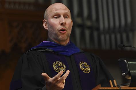 Armstrong '00 Tells Graduates to have Sisu - University of the Ozarks