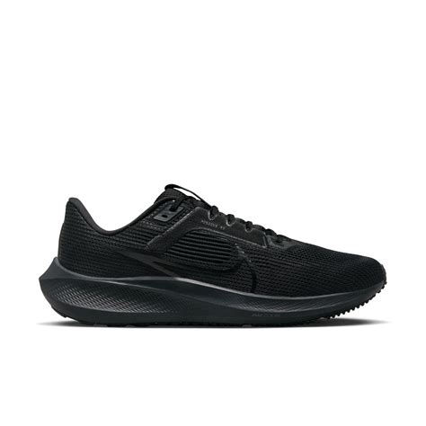 Nike Pegasus 40 - The Running Company - Running Shoe Specialists