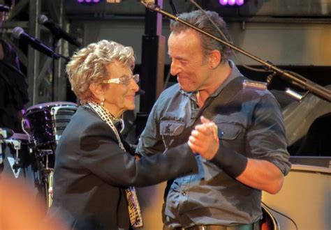 Bruce Springsteen announces death of mother aged 98 | Metro News