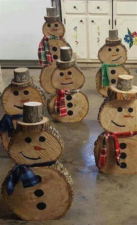 Wooden Snowmen - no directions :( | Decoration noel, Décoration noël ...