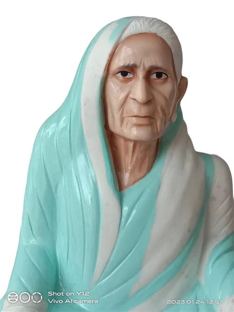 Green,White And Beige 36inch Marble Old Ladies Statue, Outdoor, Size: 25inch (height) at Rs ...