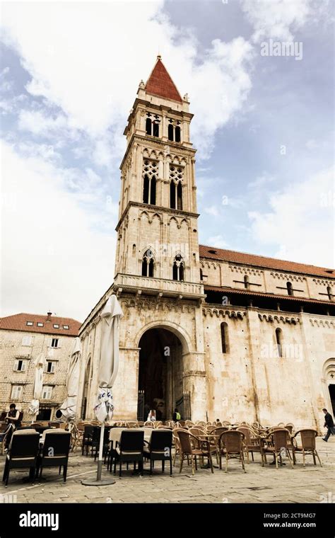 Croatia, Trogir, Cathedral of St Lawrence Stock Photo - Alamy