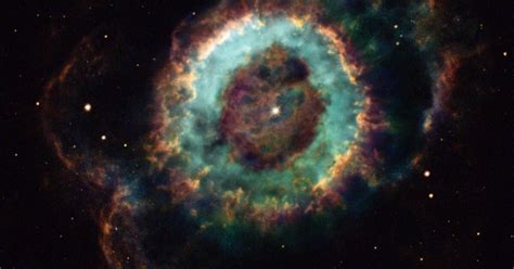 "Supernova machine" recreates cosmic blasts in the lab