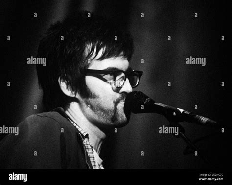 Mark oliver everett eels gig show Black and White Stock Photos & Images ...