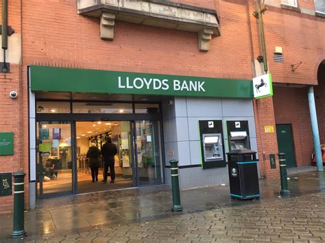 Lloyds Bank - Banks & Credit Unions - 55 Yorkshire Street, Oldham, Oldham, Greater Manchester ...