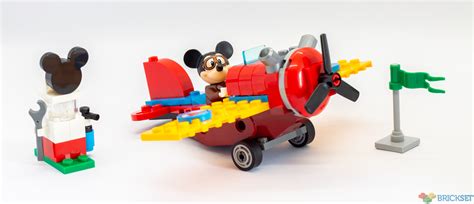 LEGO 10772:Mickey Mouse's Propeller Plane review | Brickset