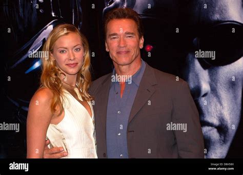 Arnold Schwarzenegger et Kristanna Loken au photocall du film 'Terminator 3' à Berlin le 14 ...