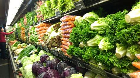 Produce display at Wholefoods | Ruth Hartnup | Flickr