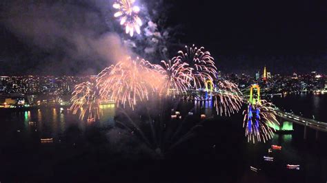 Fireworks in Tokyo Bay in Dec.2015 - YouTube