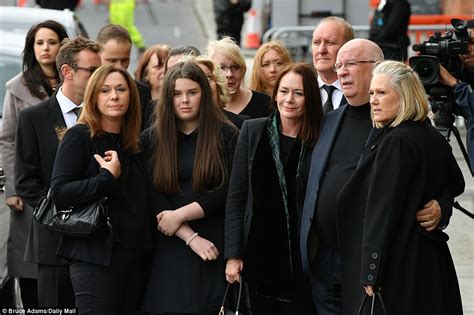 Coronation Street co-stars gather at funeral of Liz Dawn | Daily Mail Online