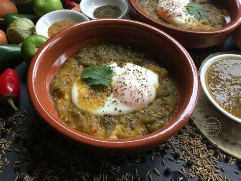 Green Ranchero Eggs Recipe - Adriana's Best Recipes