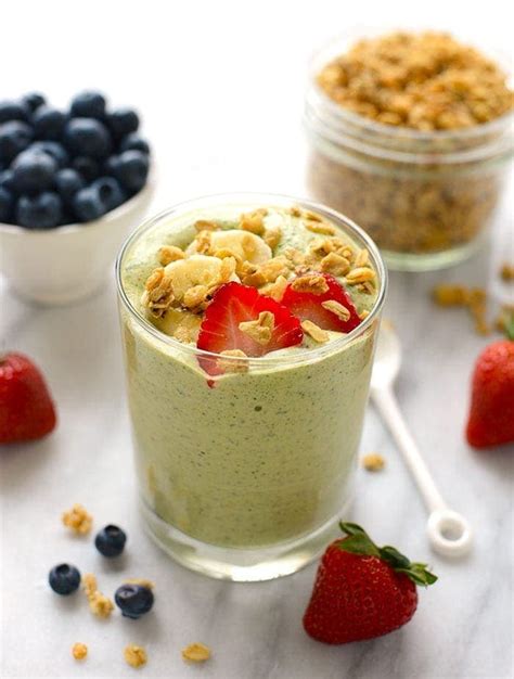 Strawberry Banana Spinach Smoothie (in a bag!) - Fit Foodie Finds