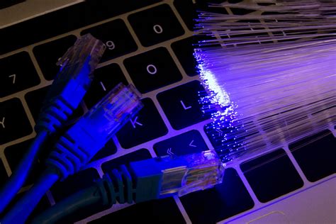 Benefits of Fiber-Optic Cables for High-Speed Internet Connections ...