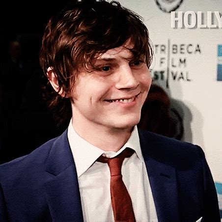 Evan Peters | Evan peters gif, Evan peters, Evan peters american horror story